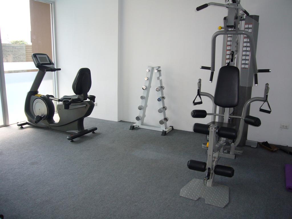 Chic Condominium Unit A303, A306, A307, A308, A406 Karon Екстер'єр фото