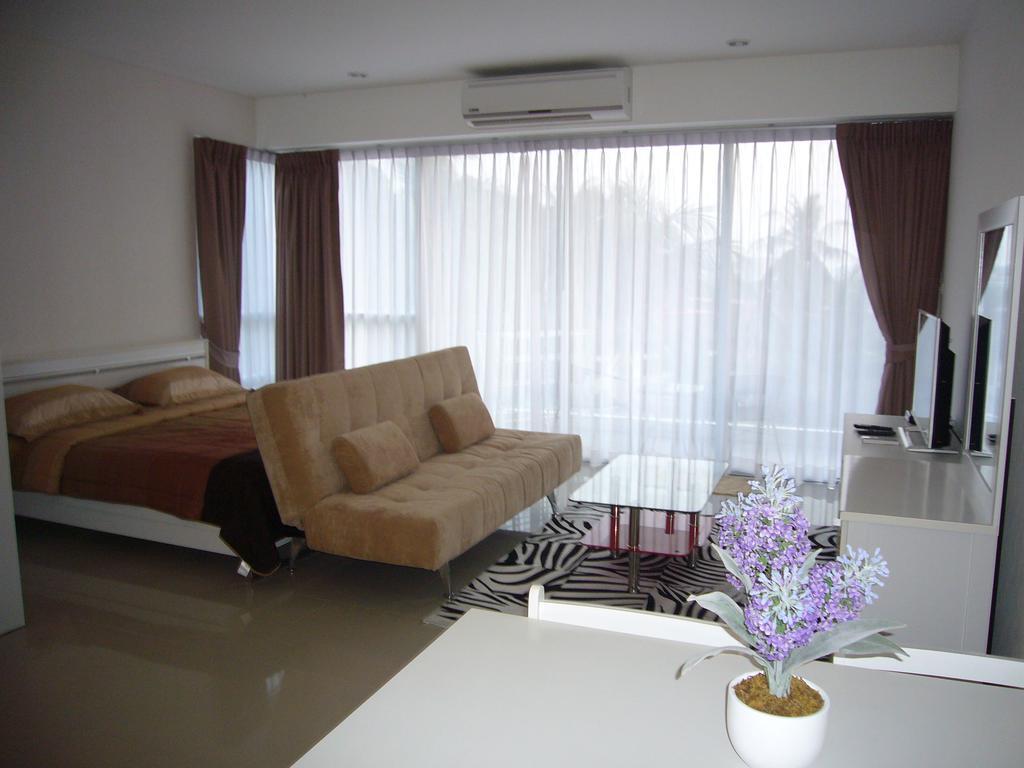 Chic Condominium Unit A303, A306, A307, A308, A406 Karon Екстер'єр фото